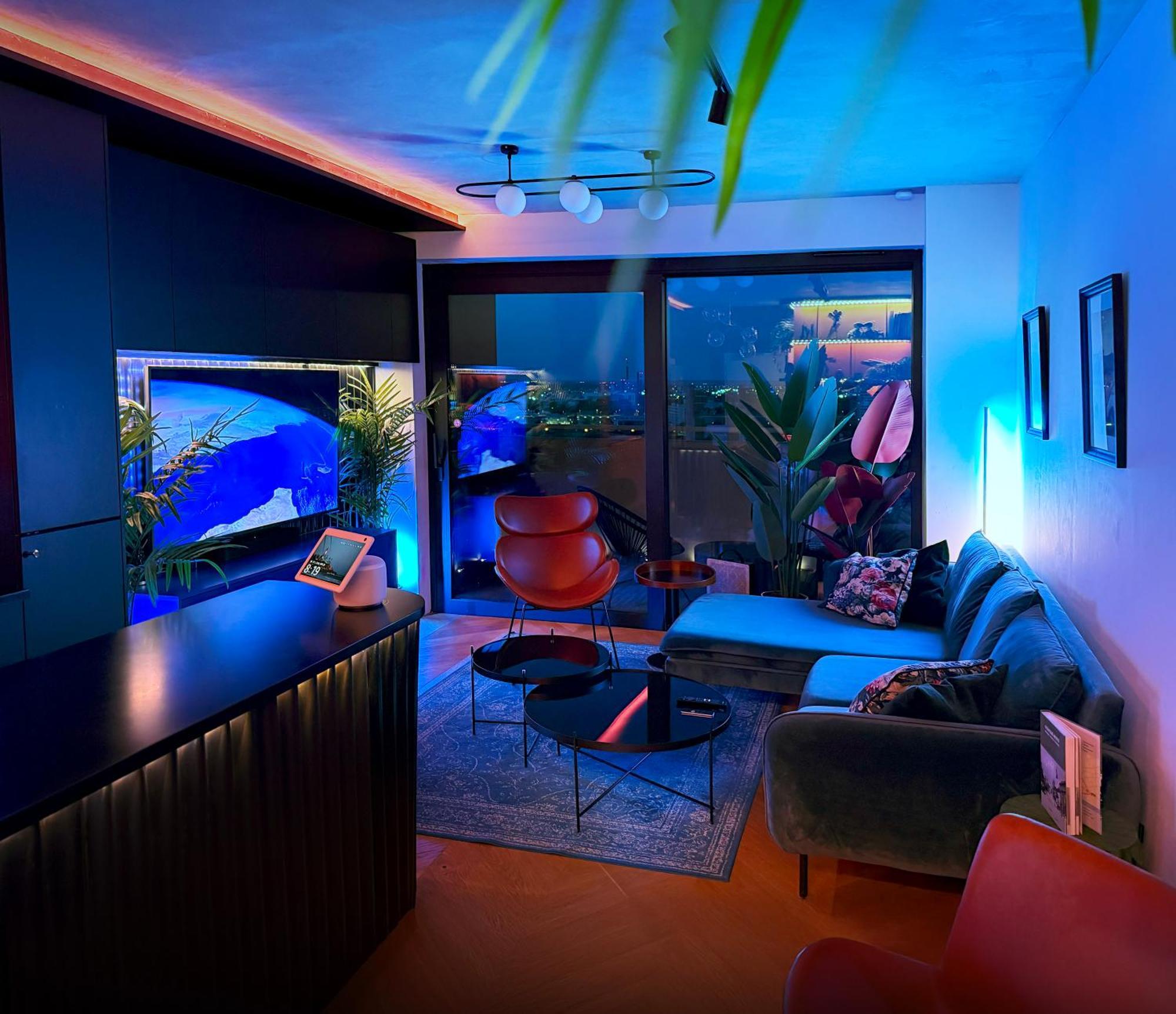 Skyline Elegance With Free Parking Appartement Bratislava Buitenkant foto